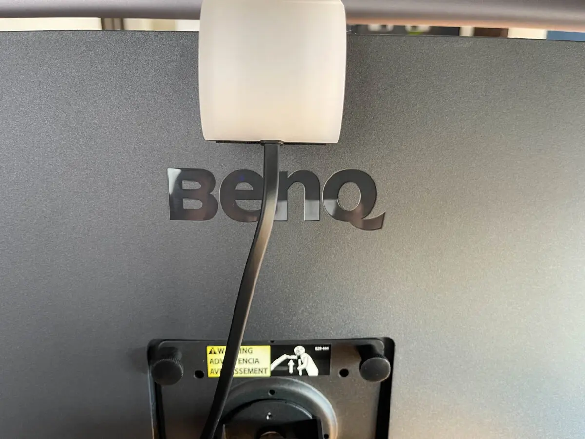モニターライト BenQ ScreenBar Haloのレビュー | frid journal モニターライト BenQ ScreenBar Haloのレビュー | frid journal